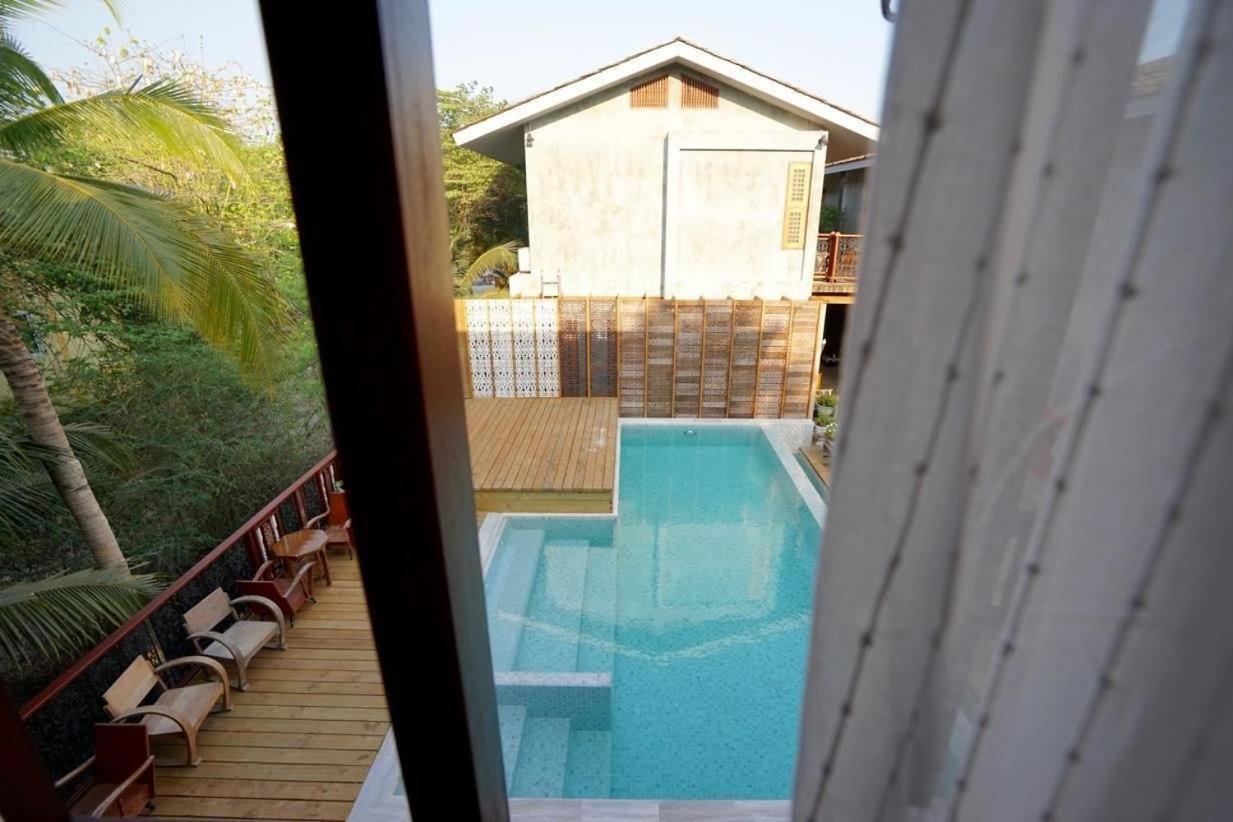 House Of Passion Amphawa Hotel Exterior photo